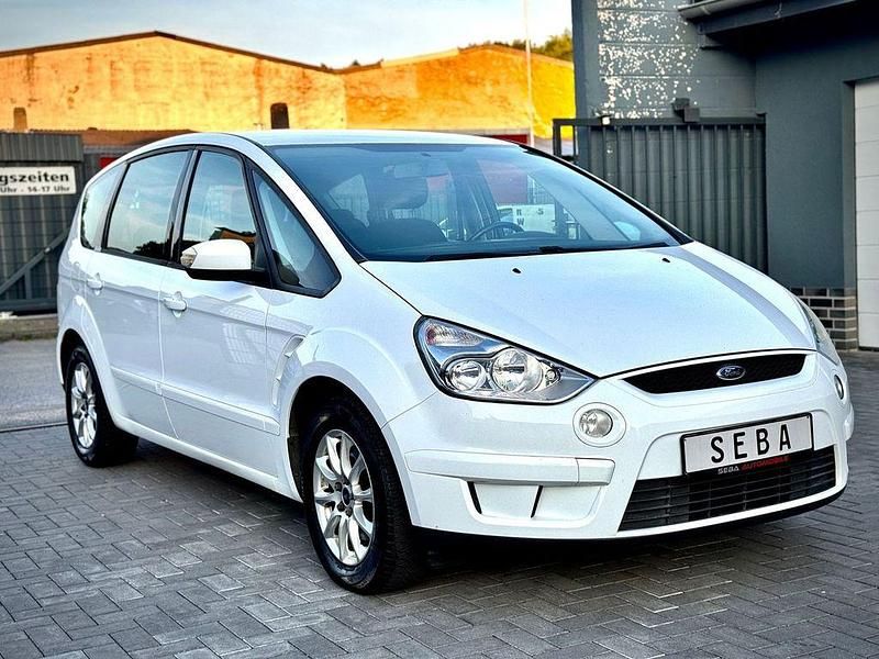 Weiß Gebraucht 2010 Ford S-MAX Trend Van / Kleinbus | 5.999 € (Fairer Preis) - Bild 1/4