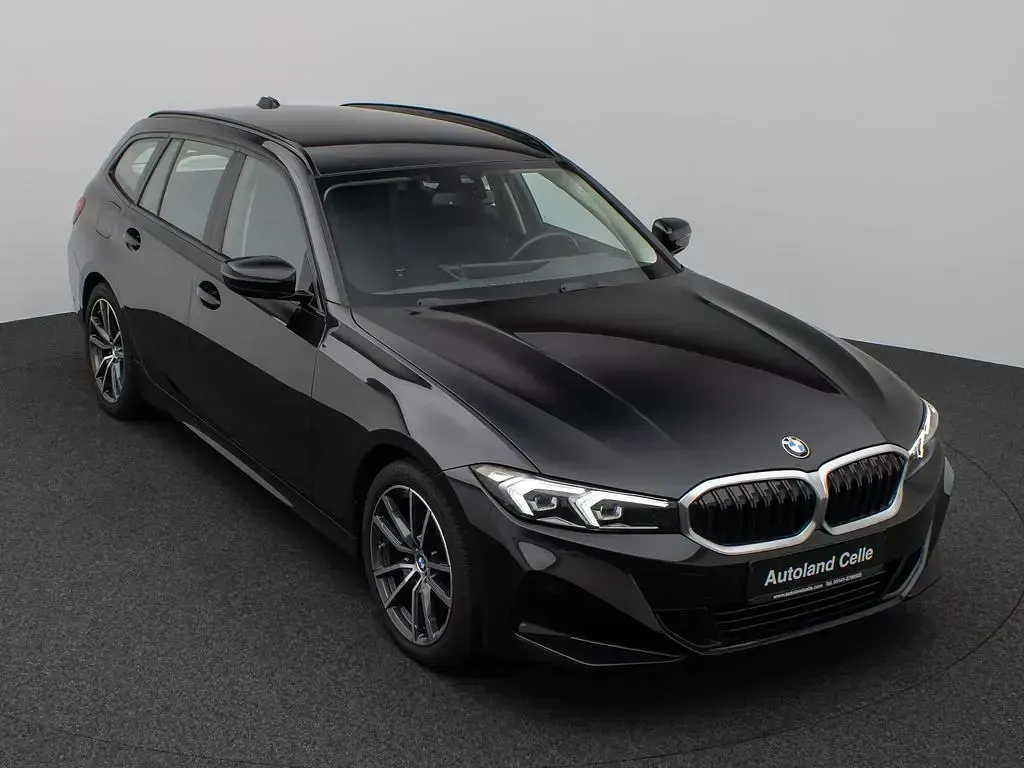 Gebraucht BMW 320 M Sport 190 PS (139 kW) 2023 Schwarz Limousine