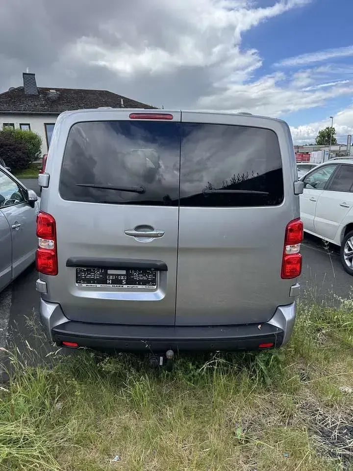 Gebraucht Fiat Scudo 177 PS (130 kW) 2022 Silber Van