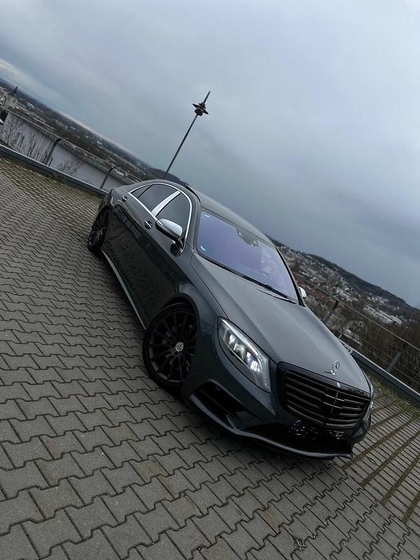 Grau Gebraucht 2015 Mercedes S500L AMG Limousine | 33.000 € (Superpreis) - Bild 1/4