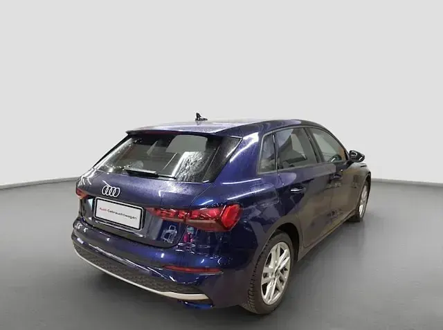 Gebraucht Audi A3 Ambiente 150 PS (110 kW) 2026 Navarrablau metallic