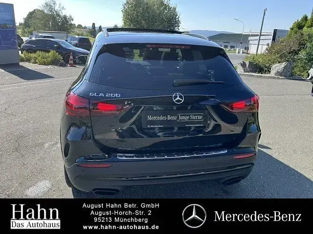 Gebraucht Mercedes GLA200 AMG 163 PS (119 kW) 2025 Schwarz SUV
