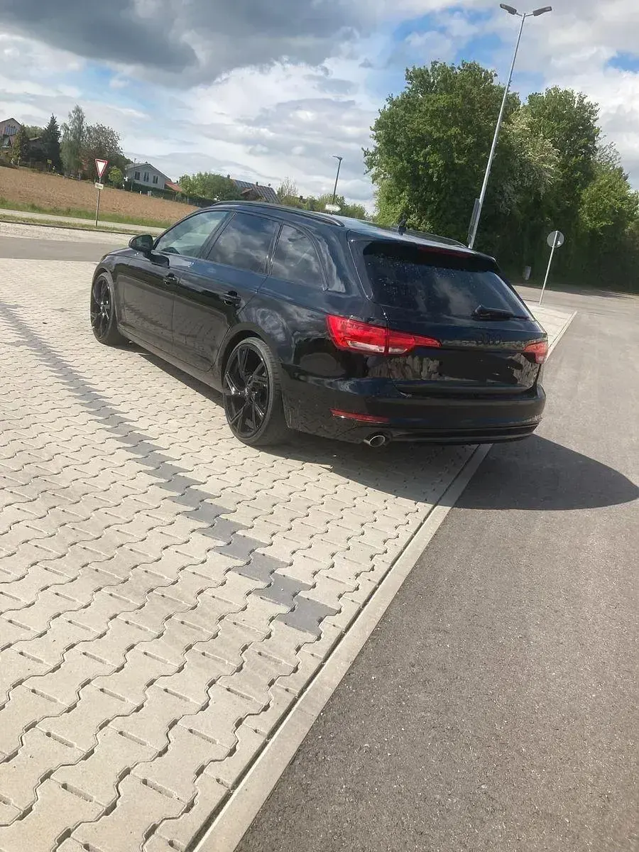 Gebraucht Audi A4 Performance 150 PS (110 kW) 2016 Schwarz Kombi