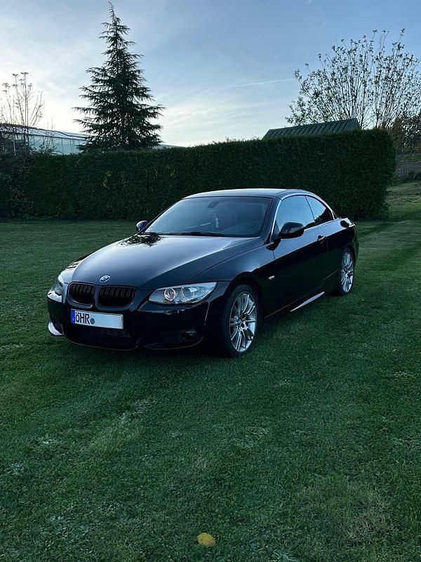 Gebraucht BMW 320 Cabriolet Exclusive 184 PS (135 kW) 2012 Schwarz Cabrio