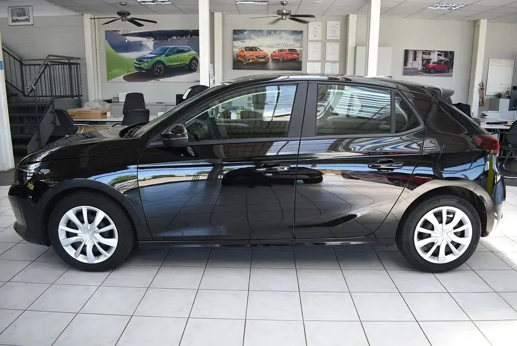 Gebraucht Opel Corsa 101 PS (74 kW) 2024 Schwarz karbon schwarz met. Kleinwagen