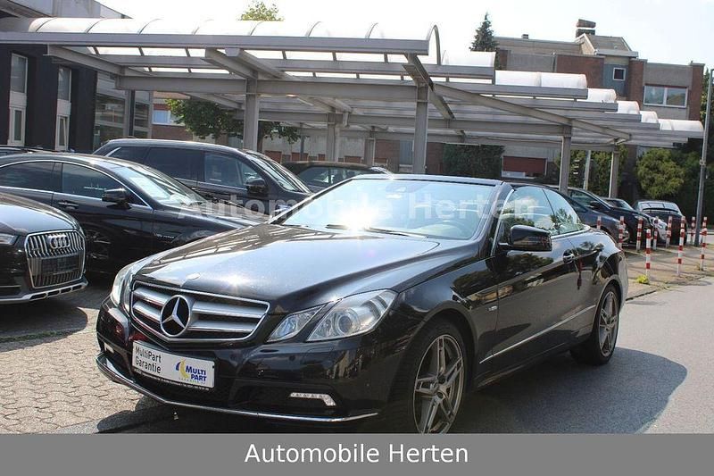 Obsidianschwarz Gebraucht 2010 Mercedes E250 Cabrio | 12.990 € (Fairer Preis) - Bild 1/4