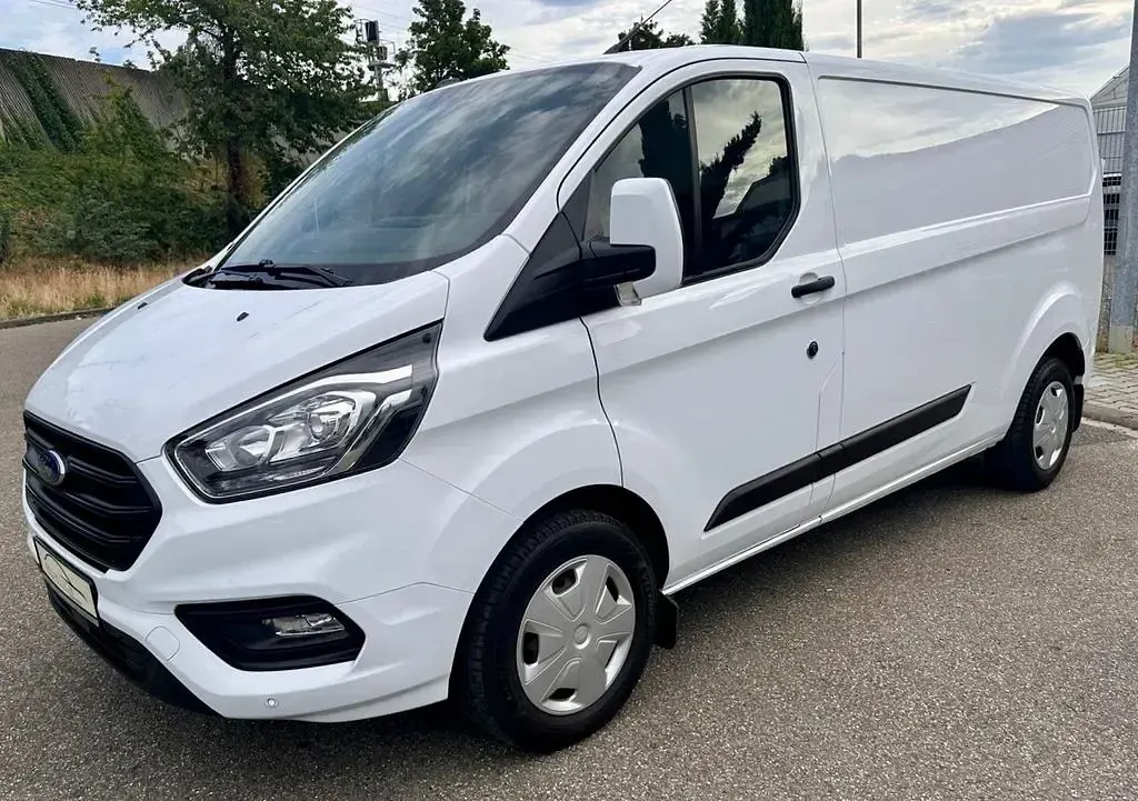 Gebraucht Ford Transit Custom Trend 131 PS (96 kW) 2021 Weiß Van / Kleinbus