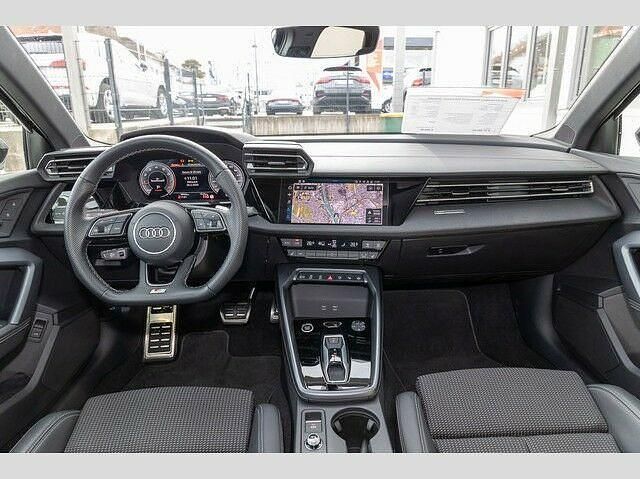 Gebraucht Audi A3 Advanced Plus 150 PS (110 kW) 2024 Schwarz Limousine