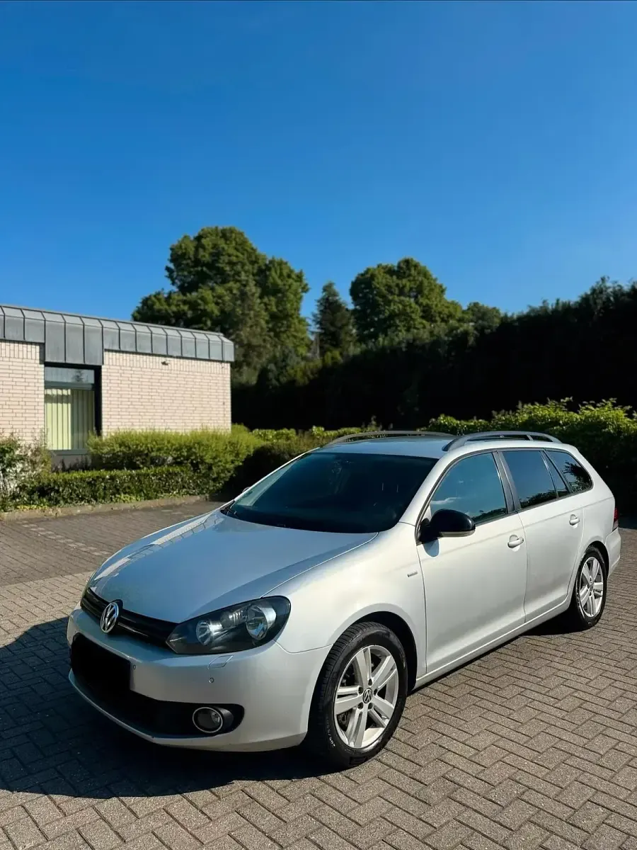 Second-hand VW Golf VII Match 140 CP (102 kW) 2012 Argintiu Break