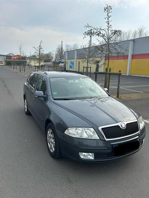 Gebraucht 2009 Skoda Octavia Kombi | 3.600 € (Etwas zu teuer) - Bild 1/4