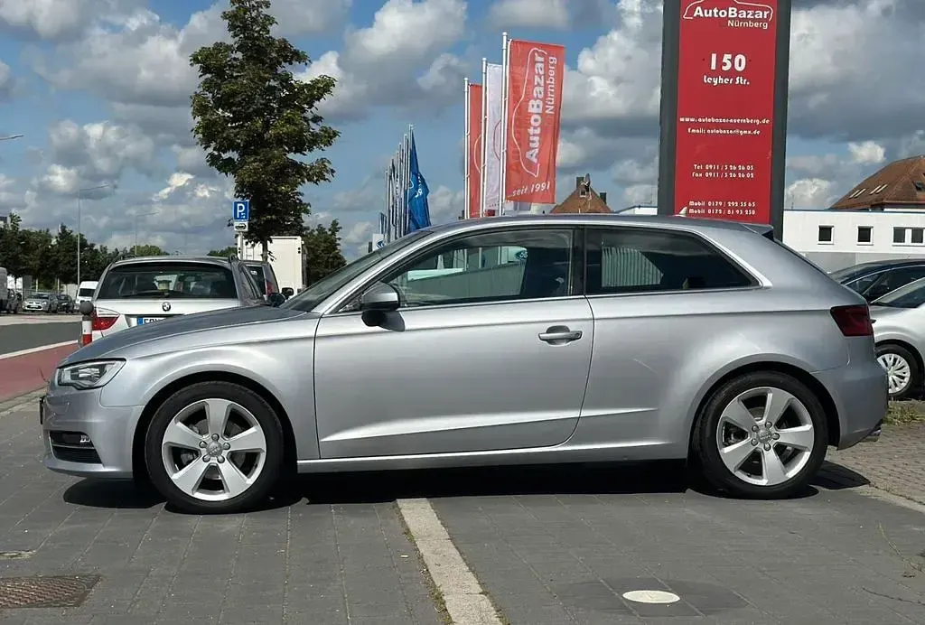 Gebraucht Audi A3 Ambition 125 PS (91 kW) 2015 Florettsilber Limousine