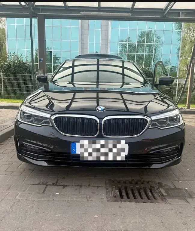 Usata BMW 530 Performance 252 CV (185 kW) 2018 Nero Berlina