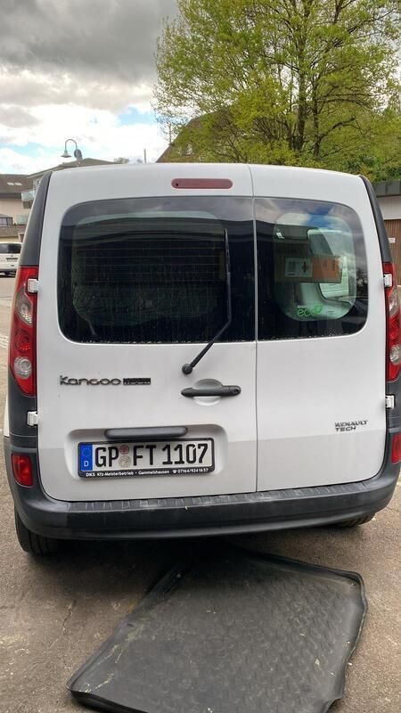 Weiß Gebraucht 2011 Renault Kangoo Van / Kleinbus | 2.700 € - Bild 1/4