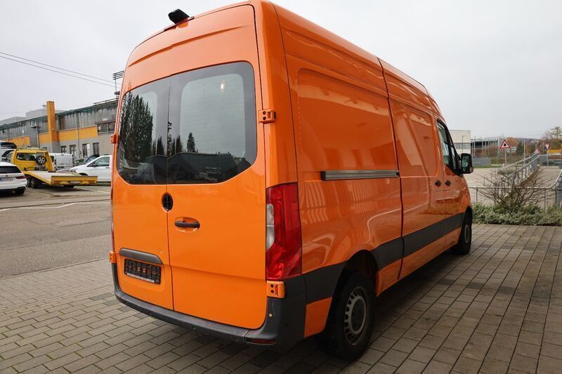 Gebraucht Mercedes Sprinter 114 PS (83 kW) 2019 Orange Van
