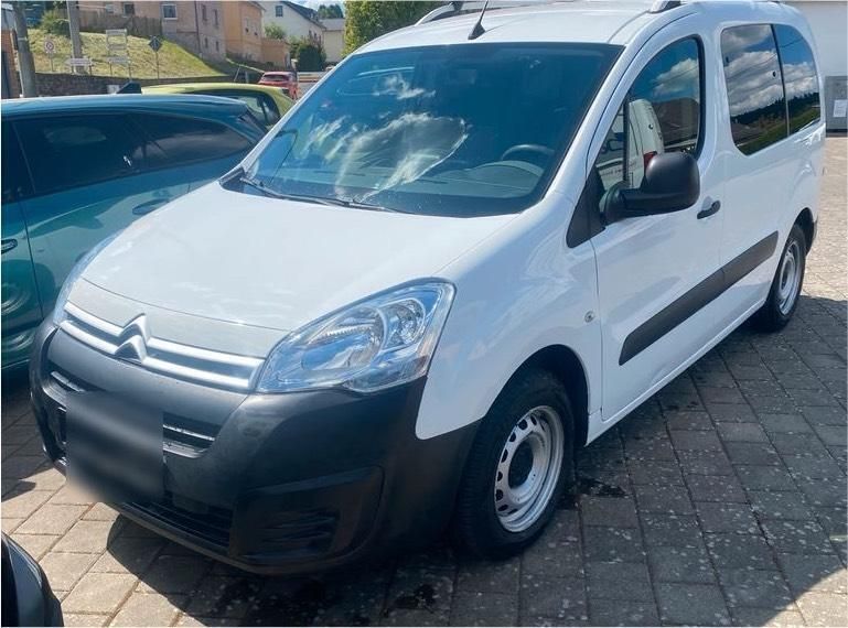 Weiß Gebraucht 2016 Peugeot Partner Van / Kleinbus | 9.500 € (Etwas zu teuer) - Bild 1/4