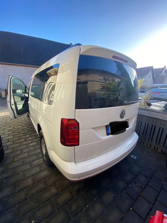 Gebraucht VW Caddy Maxi 102 PS (75 kW) 2019 Weiß Van / Kleinbus