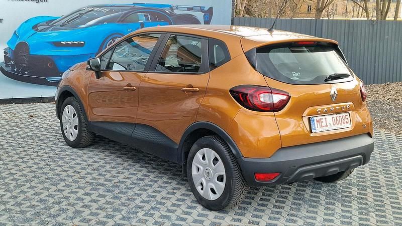Gebraucht Renault Captur Life 90 PS (66 kW) 2017 Orange SUV