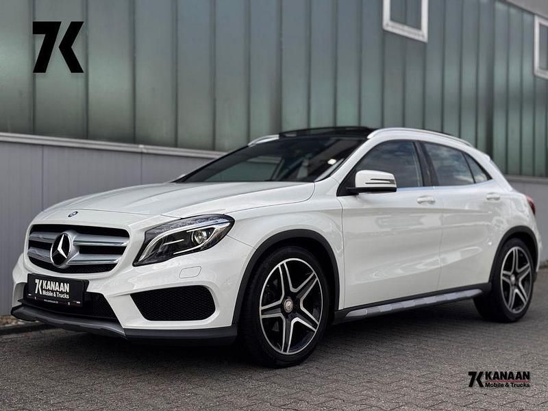 Weiß Gebraucht 2015 Mercedes GLA180 StreetStyle SUV | 16.541 € (Etwas zu teuer) - Bild 1/4