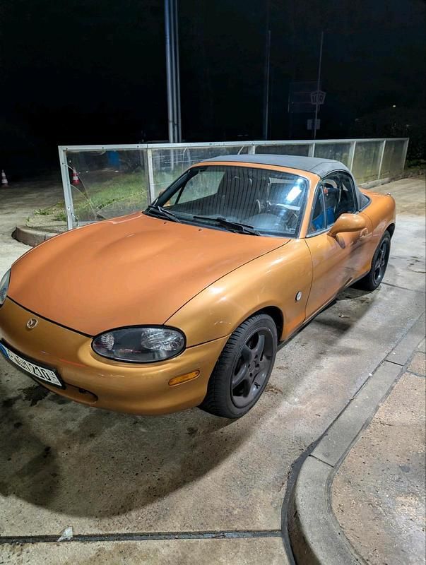 Orange Gebraucht 1998 Mazda MX5 Cabrio | 8.000 € - Bild 1/4