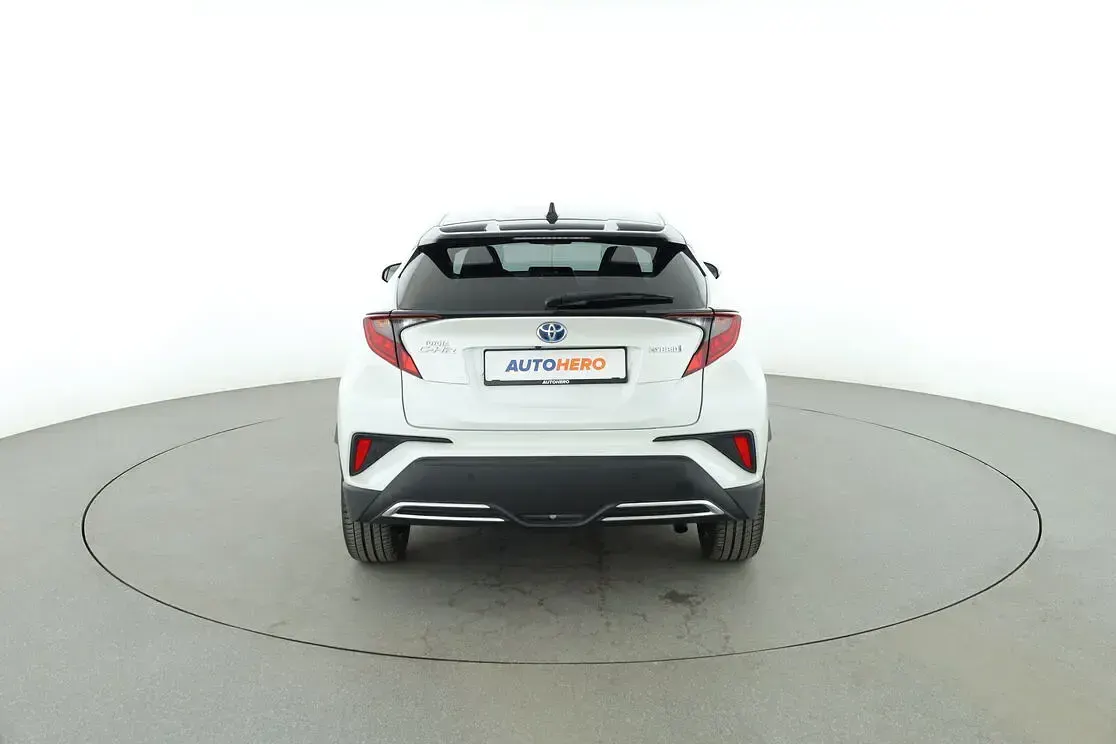 Gebraucht Toyota C-HR Team 109 PS (80 kW) 2021 Weiß SUV