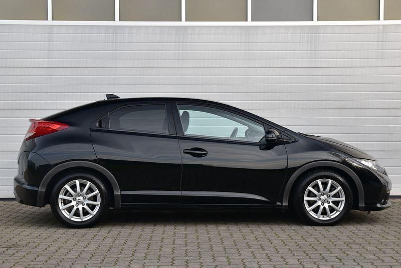 Gebraucht Honda Civic Lifestyle 141 PS (103 kW) 2014 Schwarz Limousine