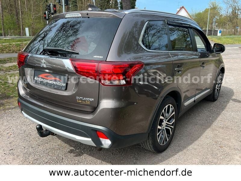 Gebraucht Mitsubishi Outlander 150 PS (110 kW) 2018 Braun SUV