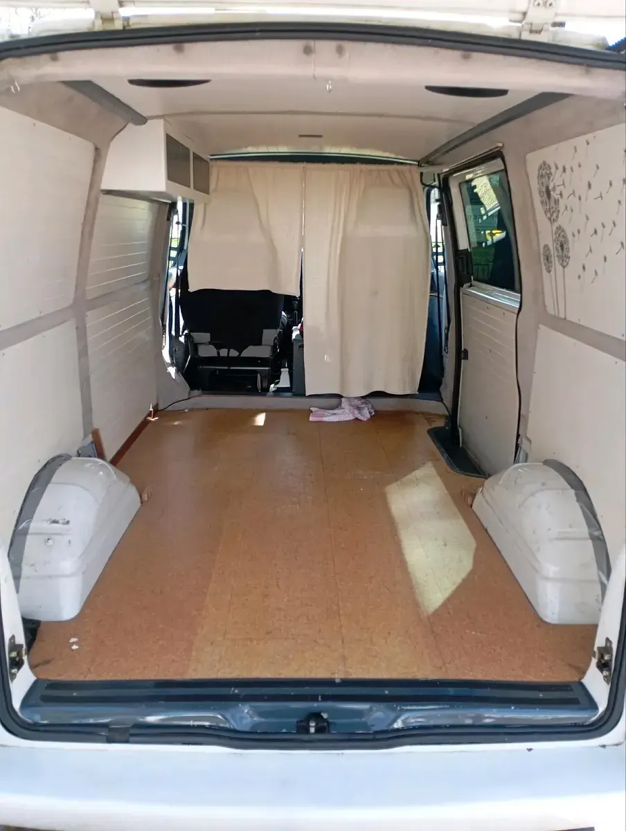 Second-hand VW Transporter 69 CP (50 kW) 2001 Alb Van