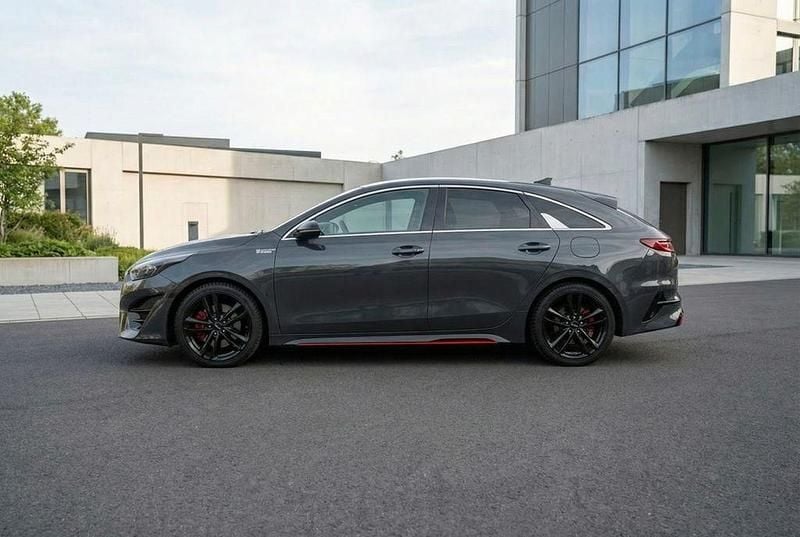 Gebraucht Kia ProCeed GT GT 204 PS (150 kW) 2022 Grau Kleinwagen