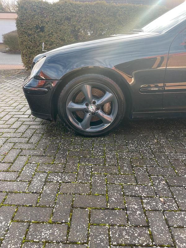 Usata Mercedes C280 231 CV (169 kW) 2005 Nero Station wagon