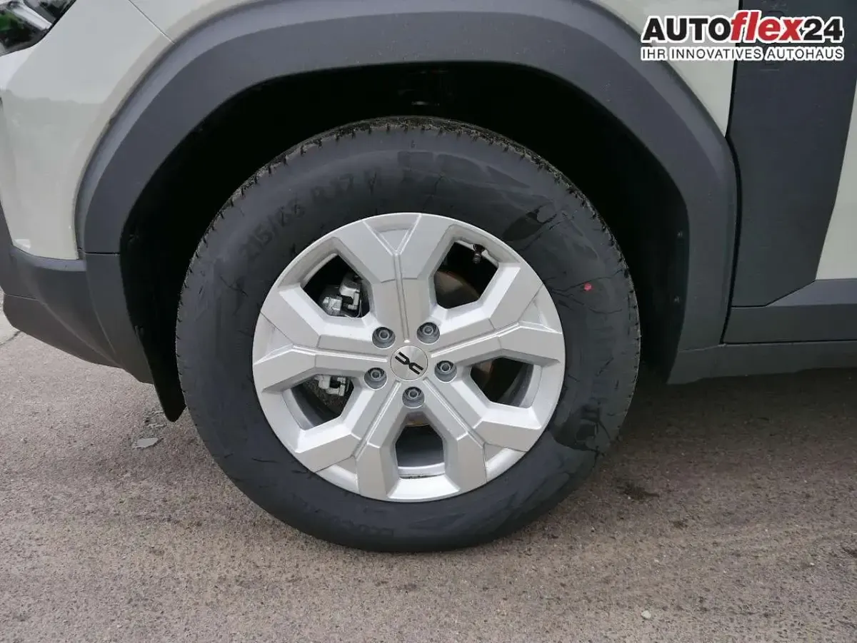 Neu Dacia Duster Expression 140 PS (102 kW) 2026 Beige metallic SUV