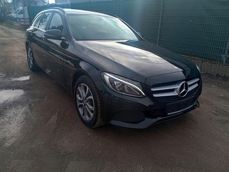 Gebraucht Mercedes C200 136 PS (100 kW) 2016 Schwarz Kombi