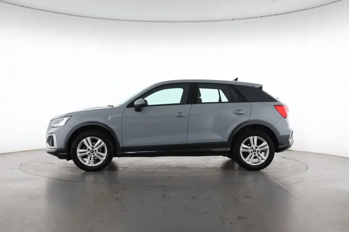 Gebraucht Audi Q2 Advanced 150 PS (110 kW) 2022 Gray SUV