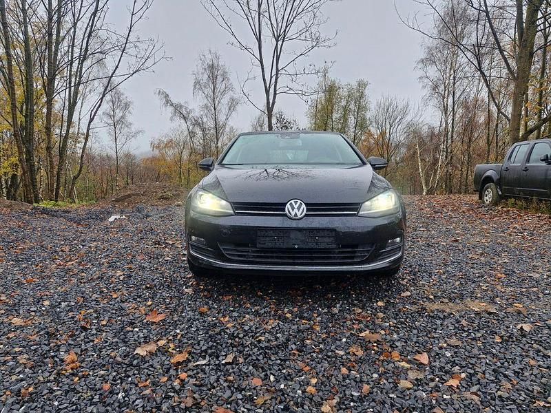 Schwarz Gebraucht 2016 VW Golf VII Allstar Limousine | 9.500 € (Superpreis) - Bild 1/4