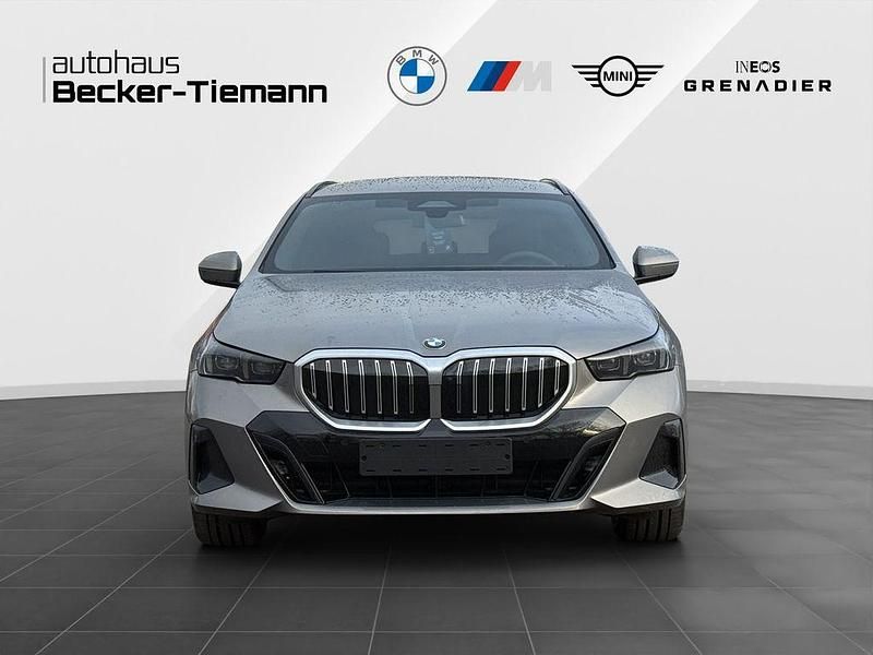 Gebraucht BMW 520 Exclusive 197 PS (144 kW) 2025 Grau Limousine