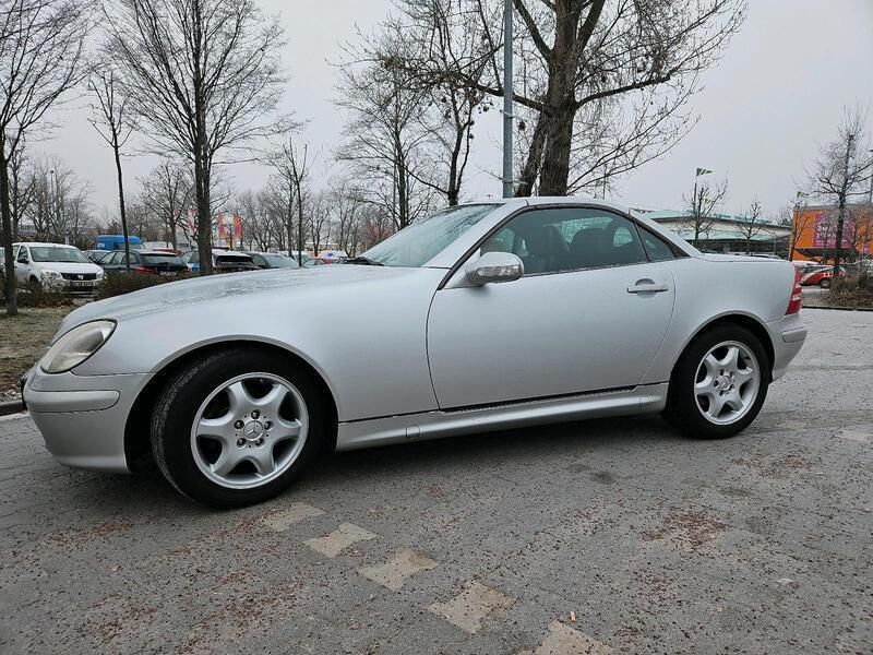 Silber Gebraucht 2000 Mercedes SLK200 Cabrio | 6.290 € (Etwas zu teuer) - Bild 1/4