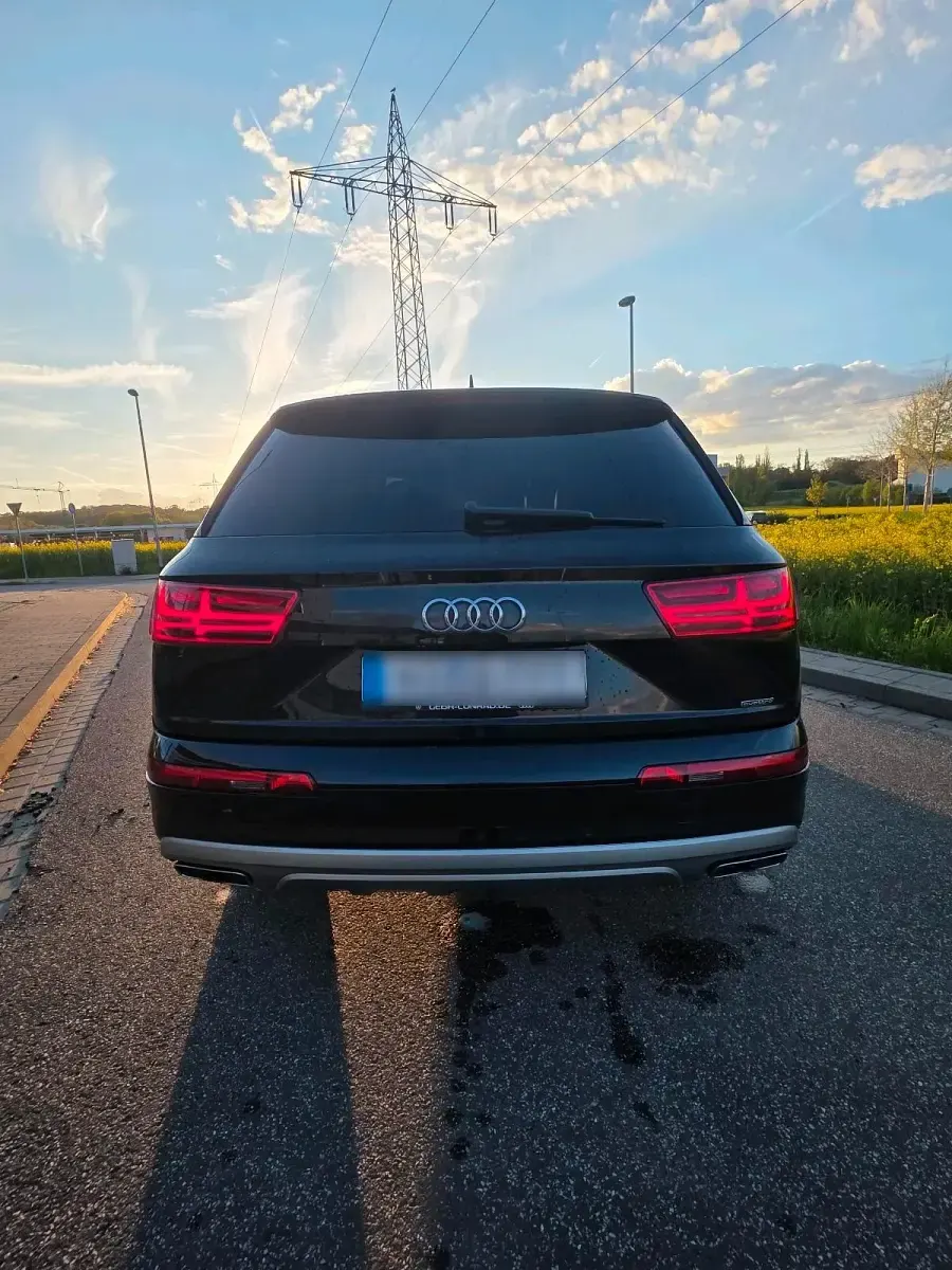 Gebraucht Audi Q7 Comfort 300 PS (220 kW) 2016 Schwarz SUV
