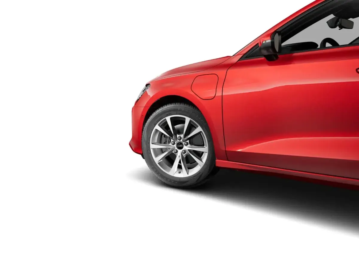 Gebraucht Audi A3 Sportback e-tron Advanced 204 PS (150 kW) 2026 Progressivrot metallic Kleinwagen