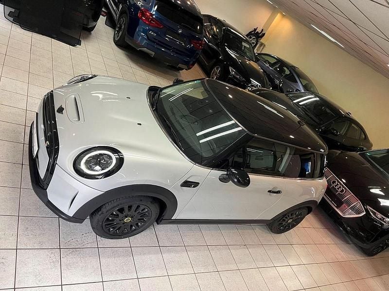 Gebraucht Mini Cooper SE 135 kW (184 PS) 2022 Silber Kleinwagen