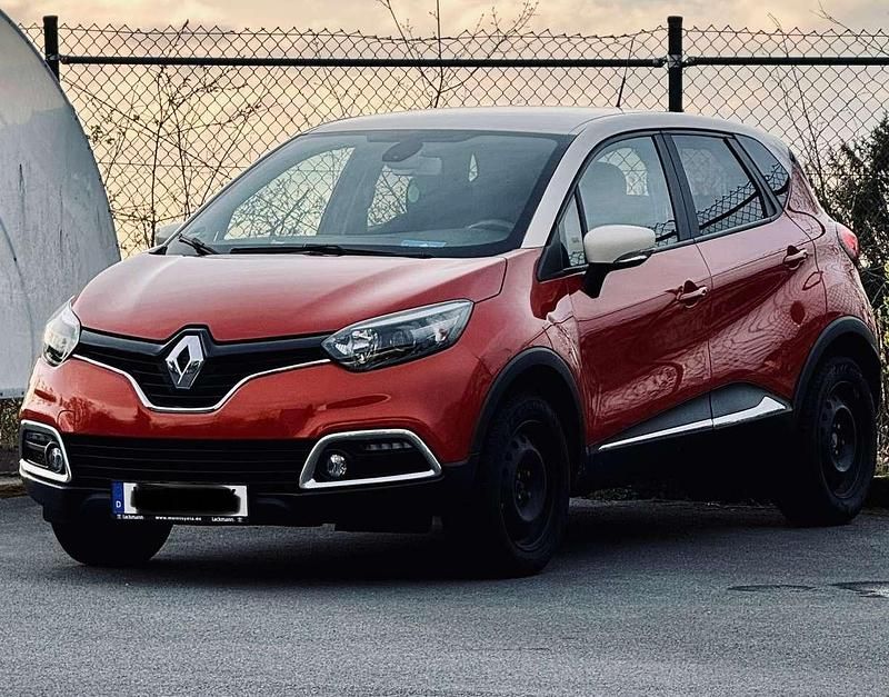 Gebraucht Renault Captur 90 PS (66 kW) 2016 Orange SUV