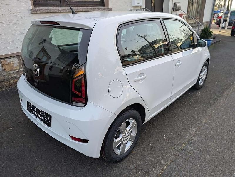 Gebraucht VW up! 65 PS (47 kW) 2022 Pure weiß Kleinwagen