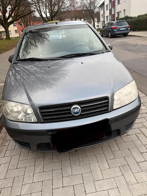 Gebraucht Fiat Punto 77 PS (56 kW) 2005 Grau Kleinwagen