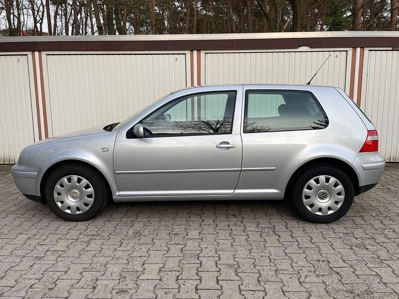 Gebraucht VW Golf IV 102 PS (75 kW) 2003 Silber Limousine