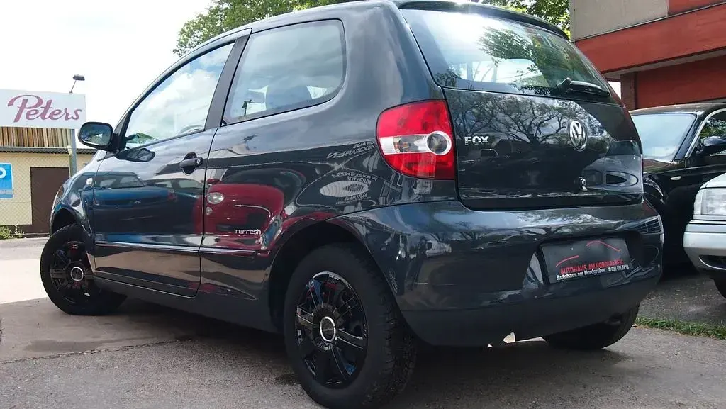 Używany VW Fox Refresh 54 KM (39 kW) 2009 Szary Hatchback