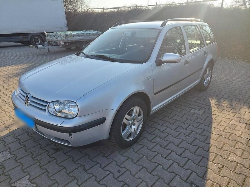 Gebraucht VW Golf IV 105 PS (77 kW) 2001 Grau Kombi