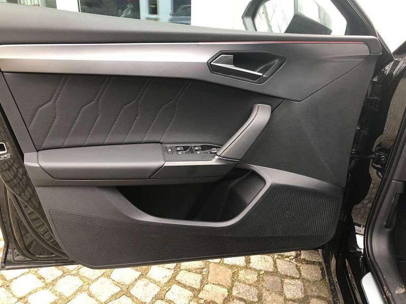 Gebraucht Cupra Leon 150 PS (110 kW) 2023 Mitternachtsschwarz Kombi