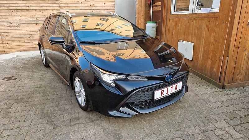 Schwarz Gebraucht 2020 Toyota Corolla Comfort Kombi | 15.980 € (Etwas zu teuer) - Bild 1/4