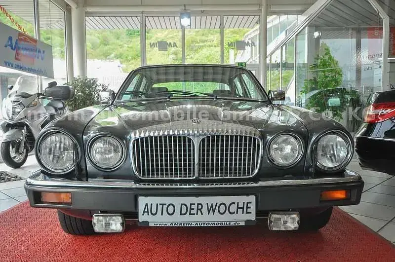Gebraucht Jaguar XJ12 264 PS (194 kW) 1991 Grau Limousine