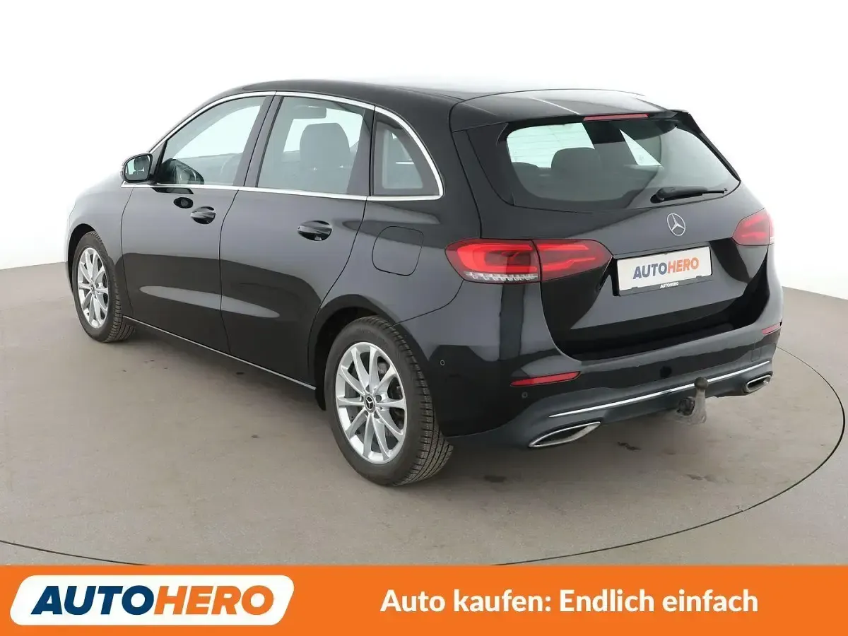 Gebraucht Mercedes B220 Progressive 190 PS (139 kW) 2019 Schwarz Van / Kleinbus