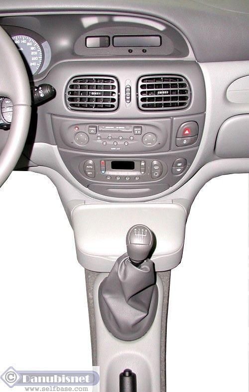 Gebraucht Renault Scénic 107 PS (78 kW) 2002 Silber Van / Kleinbus