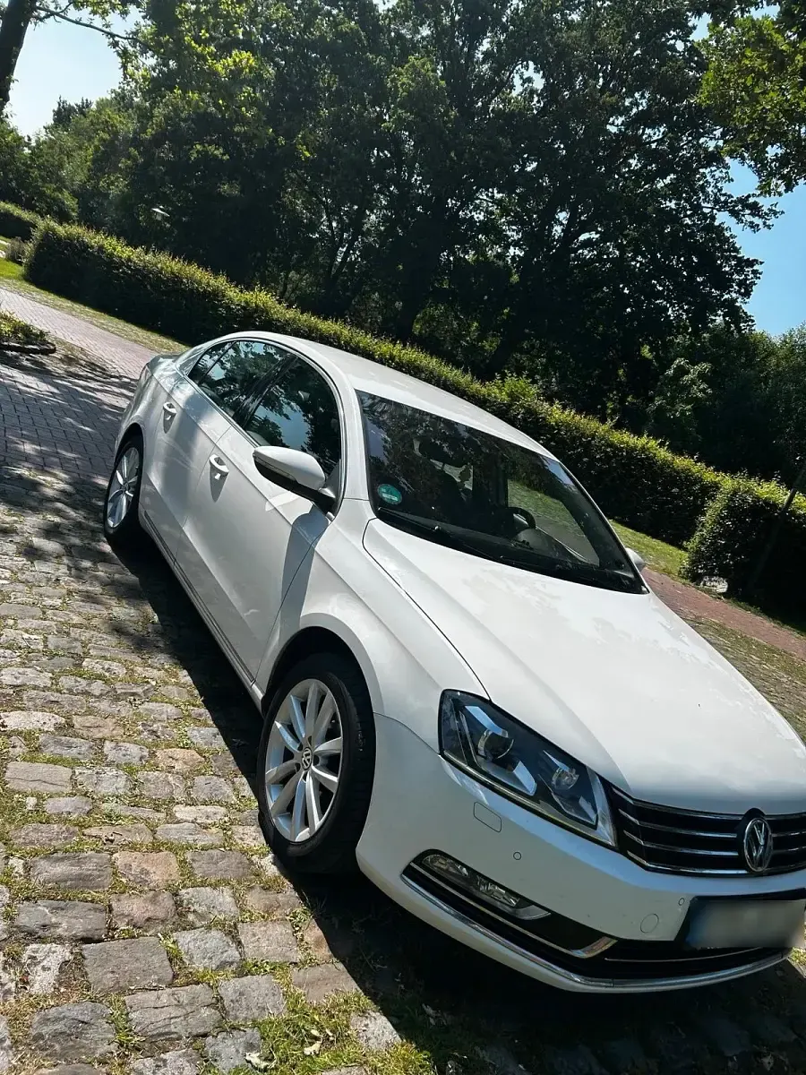 Gebraucht VW Passat 150 PS (110 kW) 2013 Weiß Limousine
